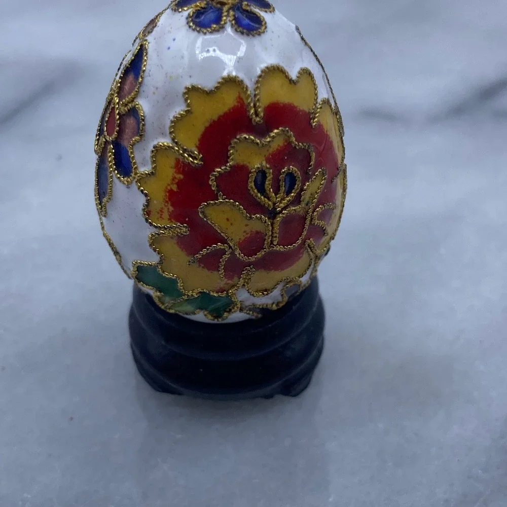 Cloisonne Enamel Floral Miniature Decorative Egg White Red Gold Stand Art Easter